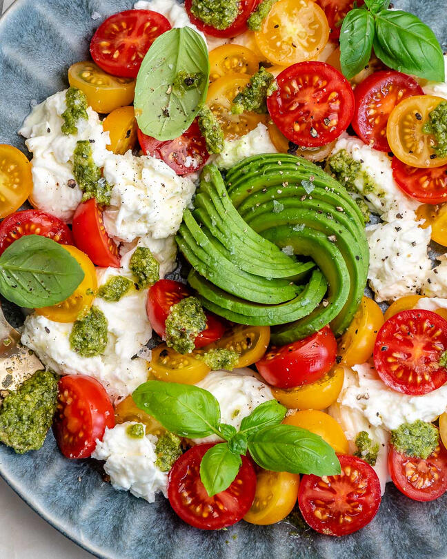 Avocado Caprese Salad Avocado Caprese Salad